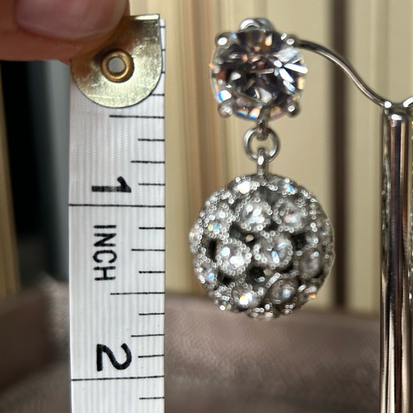 Gatsby inspired rhinestone earrings - Picture 5 of 6